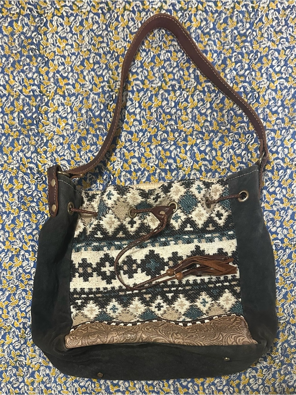 Myra Bag bucket bag